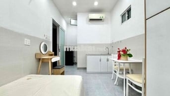 Trống phòng studio đang giảm giá mạnh - gần thạch lam - Văn cao