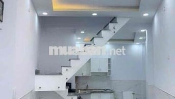 2.65 tỷ bán nhà đẹp ở ngay 24m2- 2 tầng- Chiến Lược- Bình Tân- Shr
