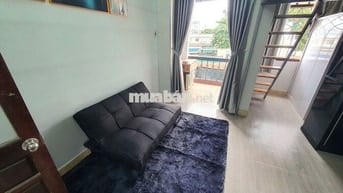 căn hộ  đầy đủ tiên nghi ban công gác 35m2 quận trung tâm