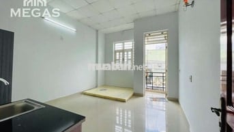 Chính Chủ Cho Phòng Có Ban Công Có Nội Thất Khu Tên Lửa Có sẵn