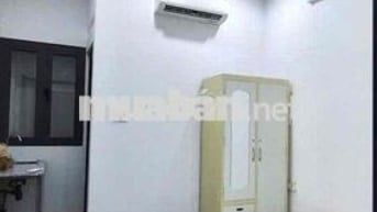 Studio giá rẻ cho 1-2ng nằm chân cầu chữ Y thuận tiện qua q1 q5