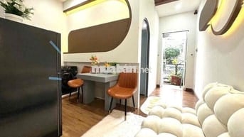 2 phòng ngủ bancol mới -full nội thất,gần quận 1,phường 17,phú nhuận