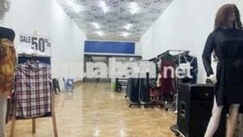 Cho thuê mặt tiền nguyên căn số 569 A.Diện tích 110m2  có gác,ngang 5m