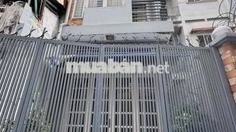Nhà 52m2, 3 tầng đúc 3PN, hẻm xe hơi, Quận 1 Trần Quang Khải, gần mt