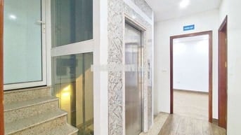 Cho thuê văn phòng 70m²x3T có thang máy tại Triều Khúc