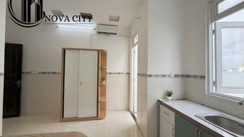 Cho thuê phòng trọ full nội thất, có ban công đường Bùi Minh Trực, Quậ