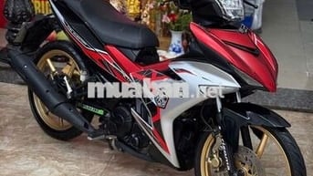 Xe máy Yamaha Exciter 150 màu Đỏ Đen Bạc bao êm