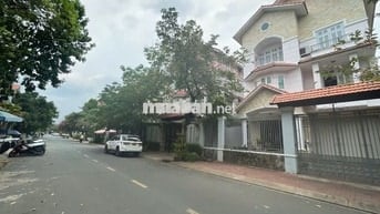 Cho thuê nhà diện tích 12.5x20m, nhà đẹp,đường lớn giá 50 tr/tháng