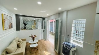 NHÀ NHỎ SỔ RIÊNG HẺM 2,5M 1247/98A HUỲNH TẤN PHÁT, PHÚ THUẬN, Q7