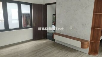 Bán nhà Lạc Long Quân - Tây Hồ, DT72m2, MT5m, gần Hồ Tây(11.3 tỷ)