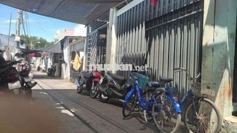 Bán 108m2 , Cách  VINGROUP 500m , chỉ 2.8Tỷ