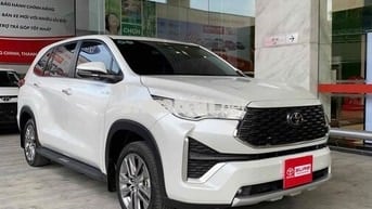 Toyota Innova Cross 2024 HEV - 7000 km