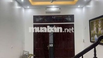 Bán nhà Doãn Kế Thiện - 41m - dân xây, ngõ nông, lô góc - nhỉnh 8 tỷ