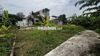 Bán gấp đất Vạn Phúc -Đông Mỹ ô tô đỗ cổng ,diện tích rồng giá 2.75 tỷ