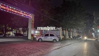 Bán nhà tựu liệt Thanh Trì xây dựng 5.tâng.