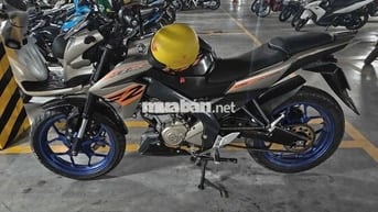 Xe máy 50cc Yamaha nên chọn các dòng xe nào? FZ150i lốc vàng độ full dàn chân