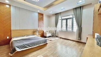 CĂN HỘ CỬA SỔ LỚN ĐẦY ĐỦ NỘI THẤT_AN NINH TIỆN NGHI NGAY SVĐ PHÚ THỌ