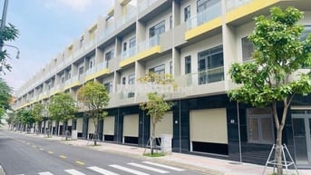 BÁN NHÀ PHỐ ĐÔNG HOÀ THÀNH PHỐ HCM ( DĨ AN CŨ )