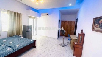 Phòng trọ GV 30m2 cửa sổ hướng ra công viên, full nội thất