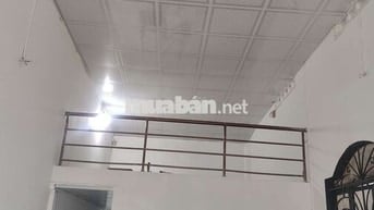 Nhà 69.3m 1trệt 1lửng 2pn 1wc sân đậu xe hơi HBP gần Vạn Phúc 9triệu