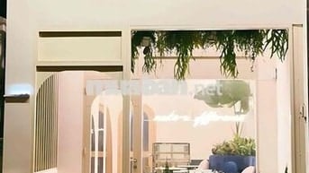 Nhà Nguyên Căn Nguyễn Trung Ngạn ( Gần Lê Thánh Tôn ) P.Bến Nghé, Q1