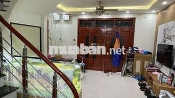 Hơn 6 ty, nhà 5 tầng gần trường THPT Nguyễn Huệ - Hà Đông