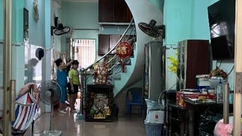 Cho thuê nhà nguyên căn Quận 8, Gần cầu Nguyễn Văn Cừ