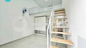 DUPLEX 4 người cưc rộng cửa sổ/ ban công ngay Ung Văn Khiêm