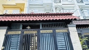 Tỉnh Lộ 10, 4x17m, 4 Tầng, 5 PN, Hẻm xe tải, Giá 5,2 Tỷ.