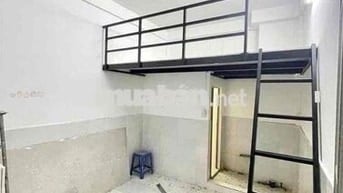 Phòng có gác ngay đại học Văn Hiến - Âu Cơ