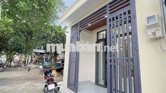 NHÀ CẤP 4 : 2PN 2WC HẺM XE 🚕79m2