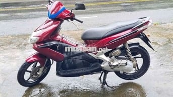 Nhà dư dùng bán bớt xe Airblade máy êm mạnh