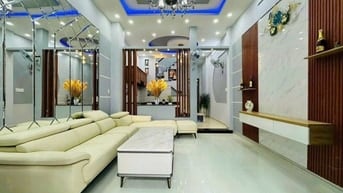 NHÀ CẦN BÁN GIÁ NGỘP, HẺM 4M, DT 56,7m2 NẰM NGAY TRUNG TÂM PHÚ NHUẬN.