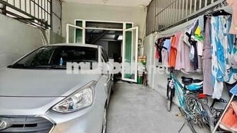 Cho Thuê Nhà Sạch Sẻ DT 150m2 1Trệt 2Lầu 4Pn 3Wc Sân Rộng Ôtô Hẻm Tải