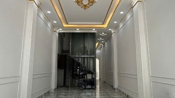 Mặt tiền 23 đường 24A ngay chợ mới tinh có thang máy