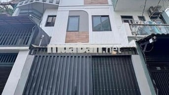 Nhà Mặt Đường | Ngay Công Viên Gia Định | Ngang 4M | Vuông A4 | 4PN |