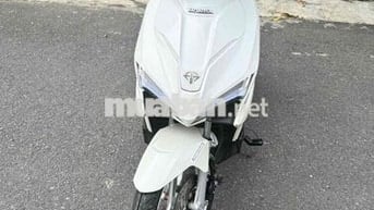 nhà dư xe cần bán honda AIR BLADE