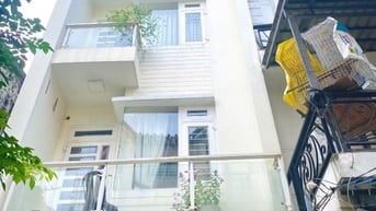 ⭐️Nhà 4 Lầu DT:4x15,5m đẹp Cao cấp hẻm xe hơi 5m Quang Trung, P8.