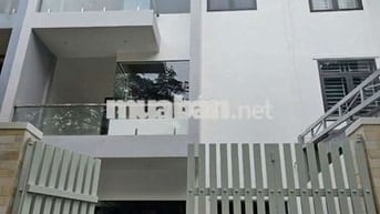 Nhà mặt tiền chợ đầu mối Thủ Đức