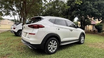 Hyundai Tucson 2021 2.0L Tiêu chuẩn - 30000 km