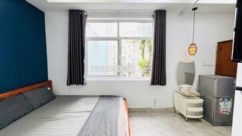 CĂN HỘ FULL NỘI THẤT – GẦN ĐẠI HỌC BÁCH KHOA – CỬA SỔ SIÊU LỚN