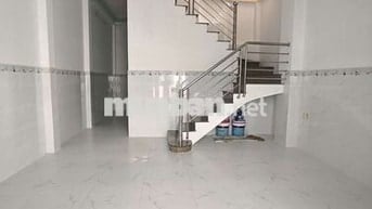 Nhà 2 tầng cho thuê gần chợ Bình Triệu,đh luật