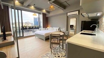 CHO THUÊ CĂN HỘ BAN CÔNG CAO CẤP NGAY NGUYỄN VĂN CỪ MỚI TOANH GIÁ RẺ