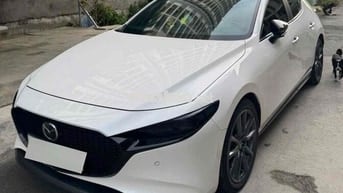 Mazda 3 2024 HB Sport Premium - 24000km
