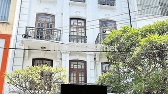 Cho thuê nhà  Ba Tháng Hai quận 10 ngay ngã tư giao Nguyễn Tri Phương