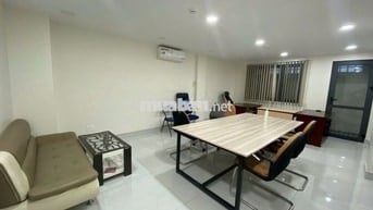 Cho thuê văn phòng đường Lê Văn Huân, dt 80m²