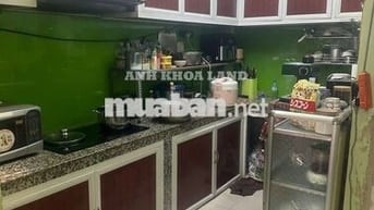 892HBC - Có sân để xe , đằng sau có 2 phòng đang cho thuê