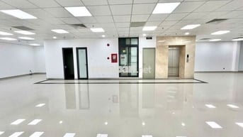 Cho thuê văn phòng đường Hát Giang, dt 170m²