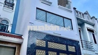 đường HT05, nằm sát đường Nguyễn Ảnh Thủ và chợ Hiệp Thành trư