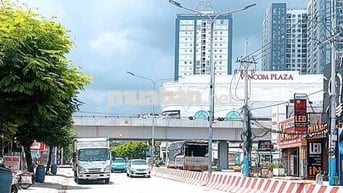 GẤP BÁN -NHÀ 3 TẦNG - 5X30 -150M2- CHỈ 6,5 TỶ-NGAY VINVOM DĨ AN -
